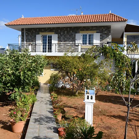 Ξενοδοχείο με διαμερίσματα Medusa 4*